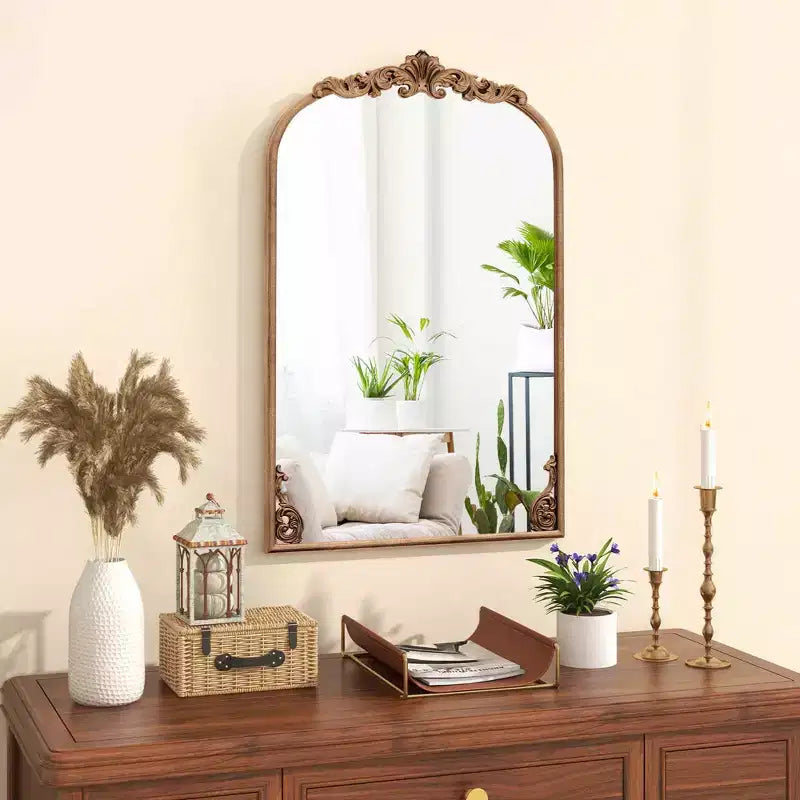Specchio da parete ad arco barocco dorato con cornice in resina decorata – Diverse misure