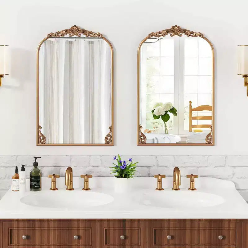 Specchio da parete ad arco barocco dorato con cornice in resina decorata – Diverse misure