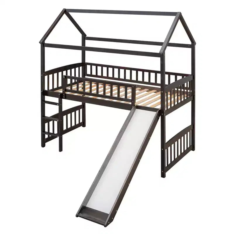 Letto a soppalco singolo con scivolo, scaletta e struttura per casetta dei giochi