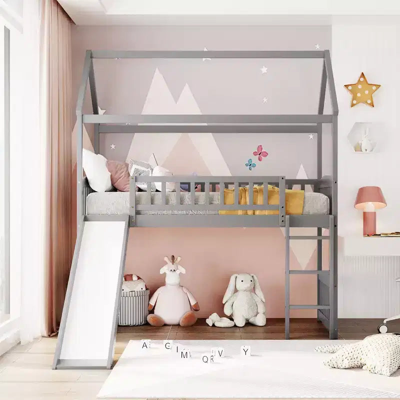 Letto a soppalco singolo con scivolo, scaletta e struttura per casetta dei giochi