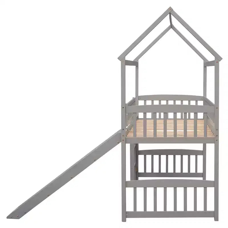 Letto a soppalco singolo con scivolo, scaletta e struttura per casetta dei giochi
