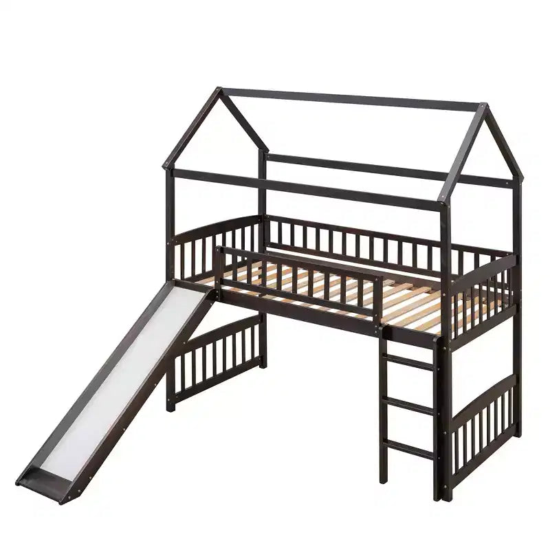 Letto a soppalco singolo con scivolo, scaletta e struttura per casetta dei giochi