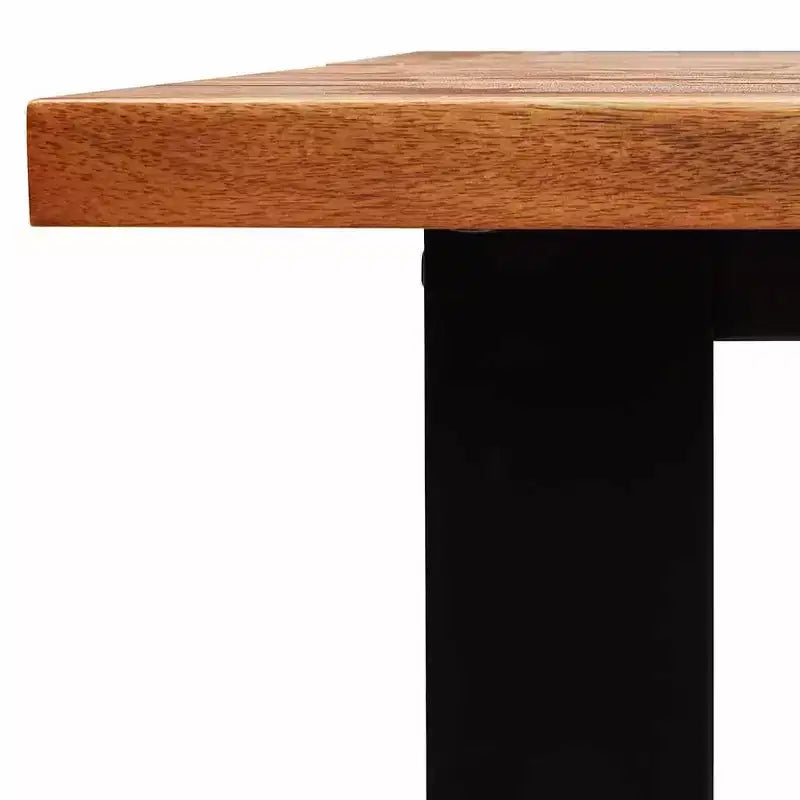 Tavolo da pranzo in legno massello di acacia con bordo vivo
