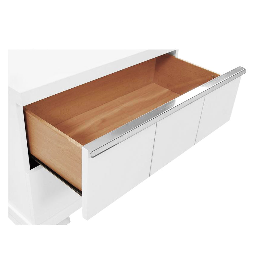 Comodino Asti (Ordine speciale) - Parte di una collezione per la camera da letto dal design fluido e funzionale, che include letto, cassettiera, comodini, cassettiera