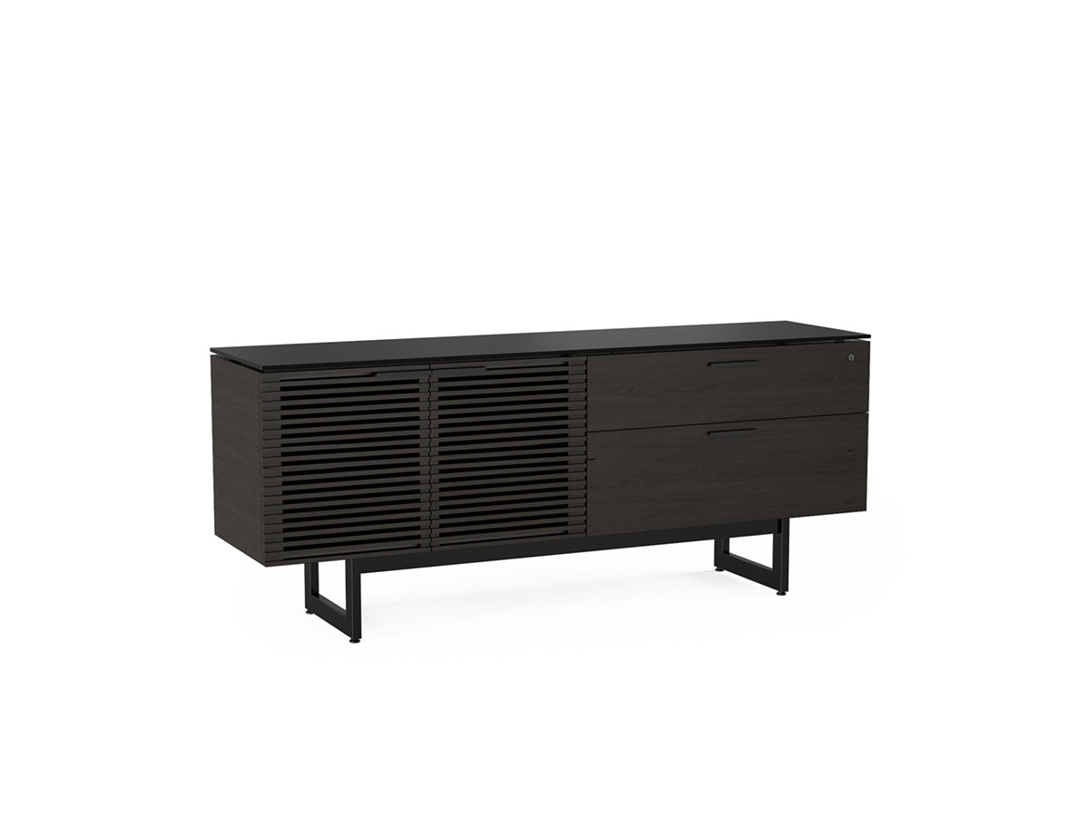 Credenza da ufficio per corridoio - Caratteristiche Ripiani regolabili Cassetto portaoggetti Archivio documenti formato letter/legale Cassetti con serratura - Linee pulite e stile raffinato