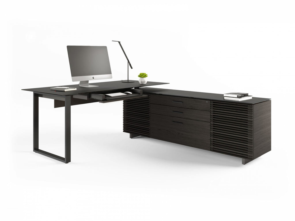 Scrivania direzionale a L Corridor – Linee pulite e stile raffinato con caratteristiche organizzative integrate – Adatta per il posizionamento ad angolo o come complemento d'arredo