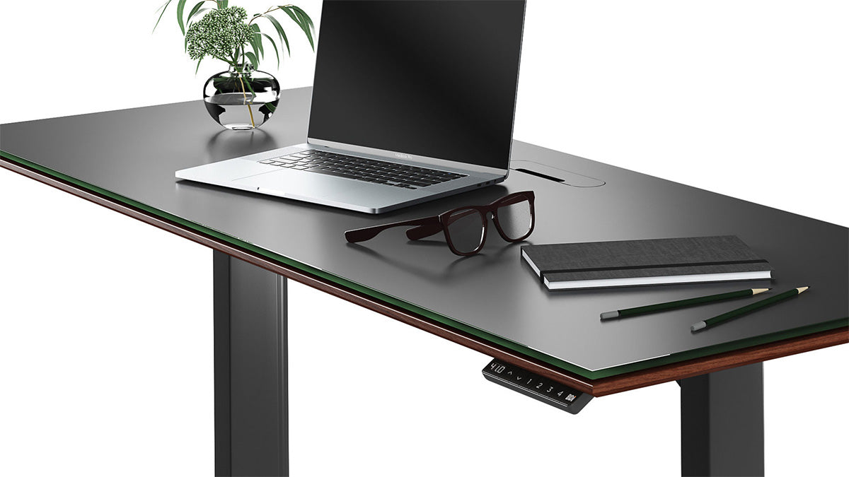 Scrivania regolabile in altezza - 60x24 - Disponibile anche in modello più grande.Caratteristiche: Tastiera programmabile Vano per la gestione dei cavi Canalette per la gestione dei cavi