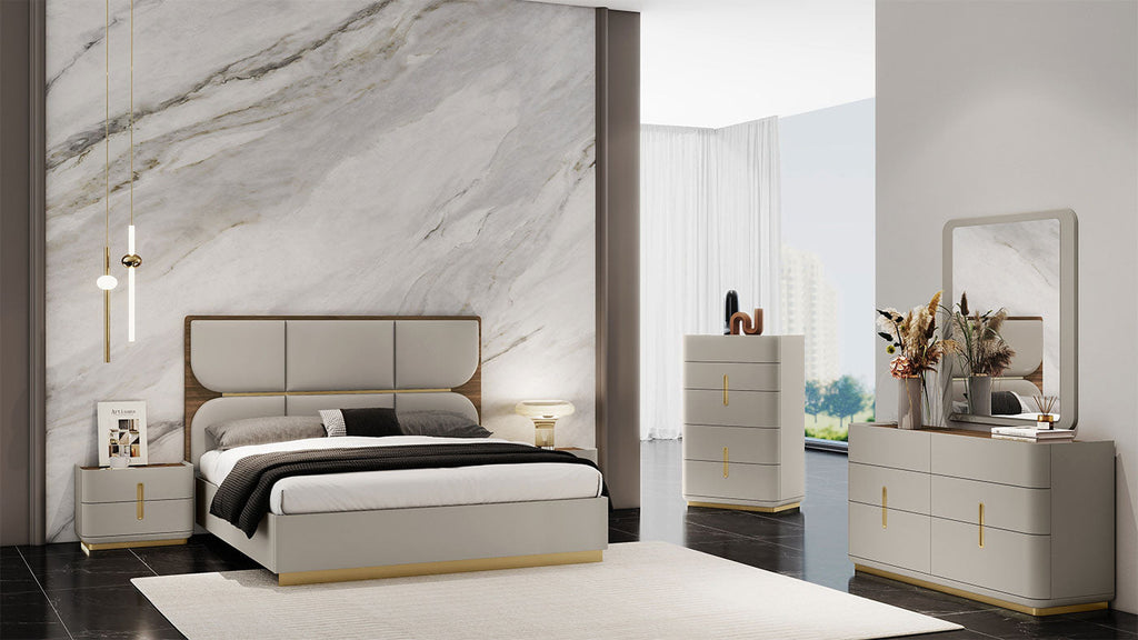 Letto Aurelia - Colore: Grigio flanella con dettagli in noce scuro Materiale: Legno laccato / Testiera imbottita Dimensioni: Queen 137 cm A x 155 cm L x 206 cm P King